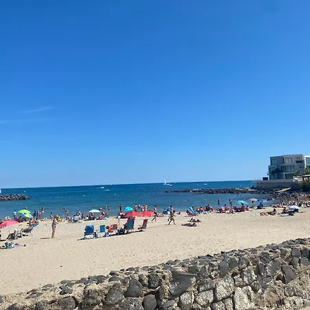 A 100m De La A3, Rez-de-chaussee