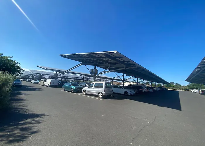 A 100m De La A3, Rez-de-chaussee * Agde