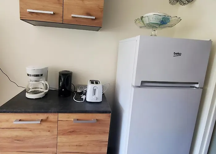 A 100m De La A3, Rez-de-chaussee アグド